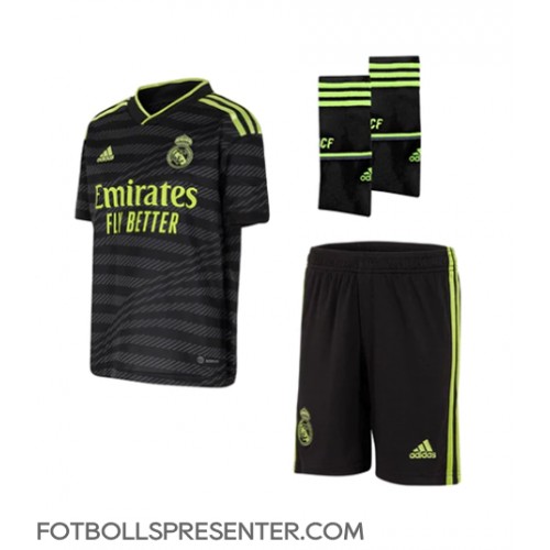 Real Madrid Karim Benzema #9 Tredje tröja Barn 2022-23 Kortärmad (+ korta byxor)